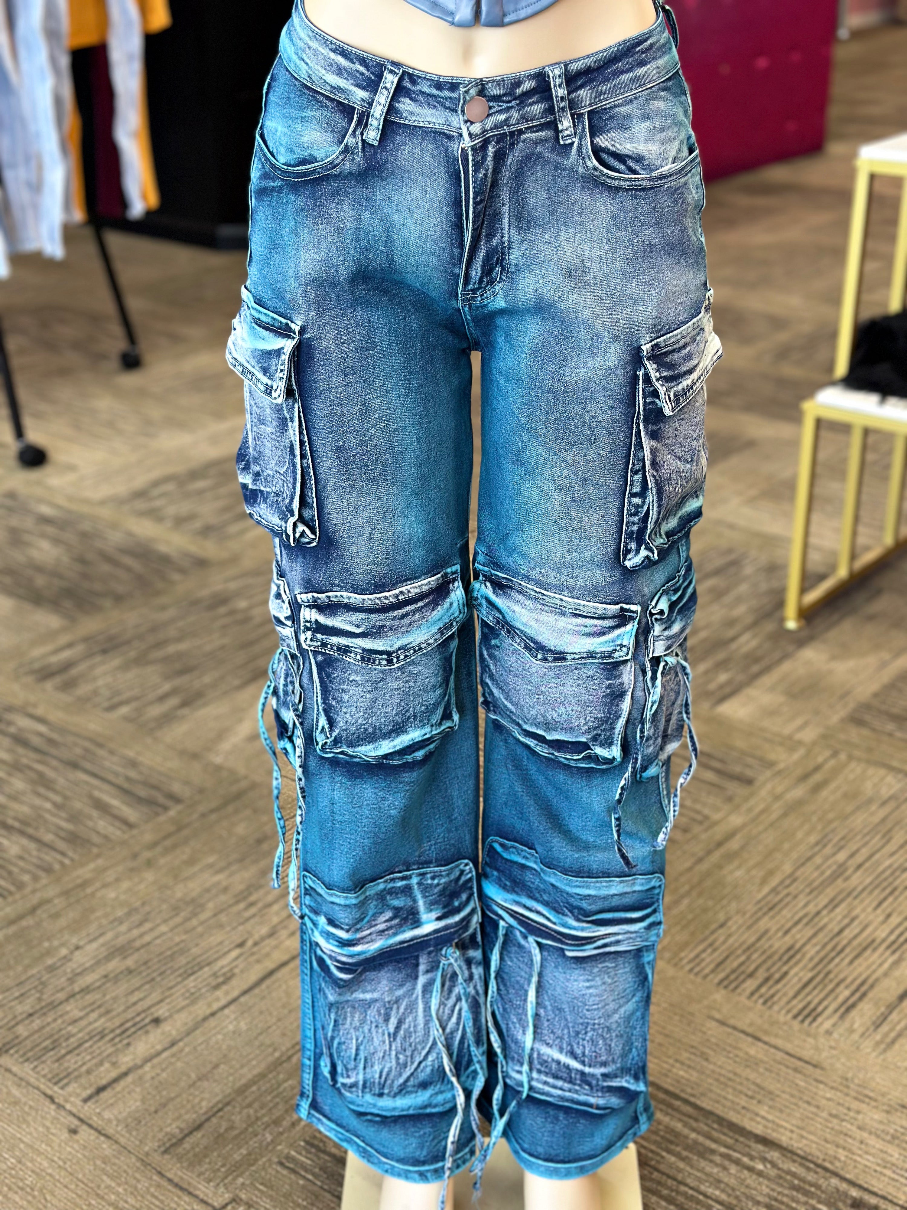 Multi Pockets Washed Cargo Jeans
